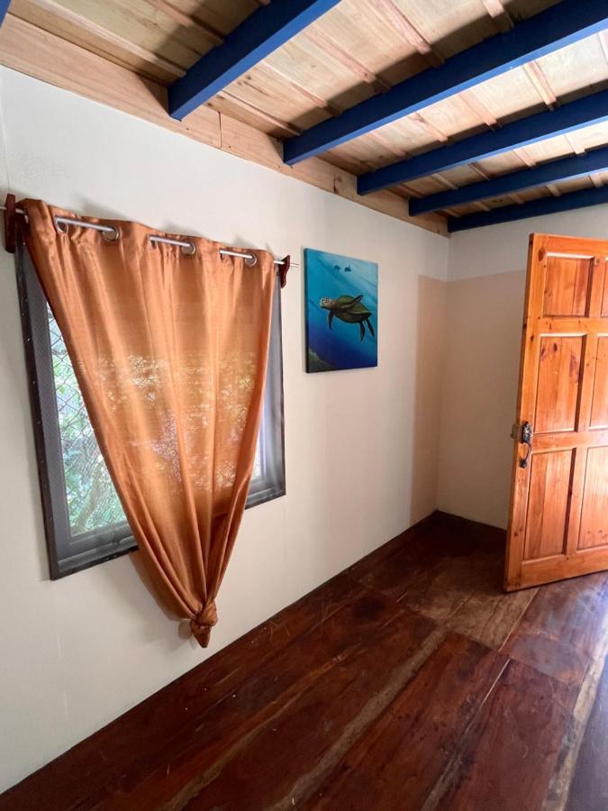 Hostel Tuanis Surf Camp Playa Santa Teresa  Экстерьер фото
