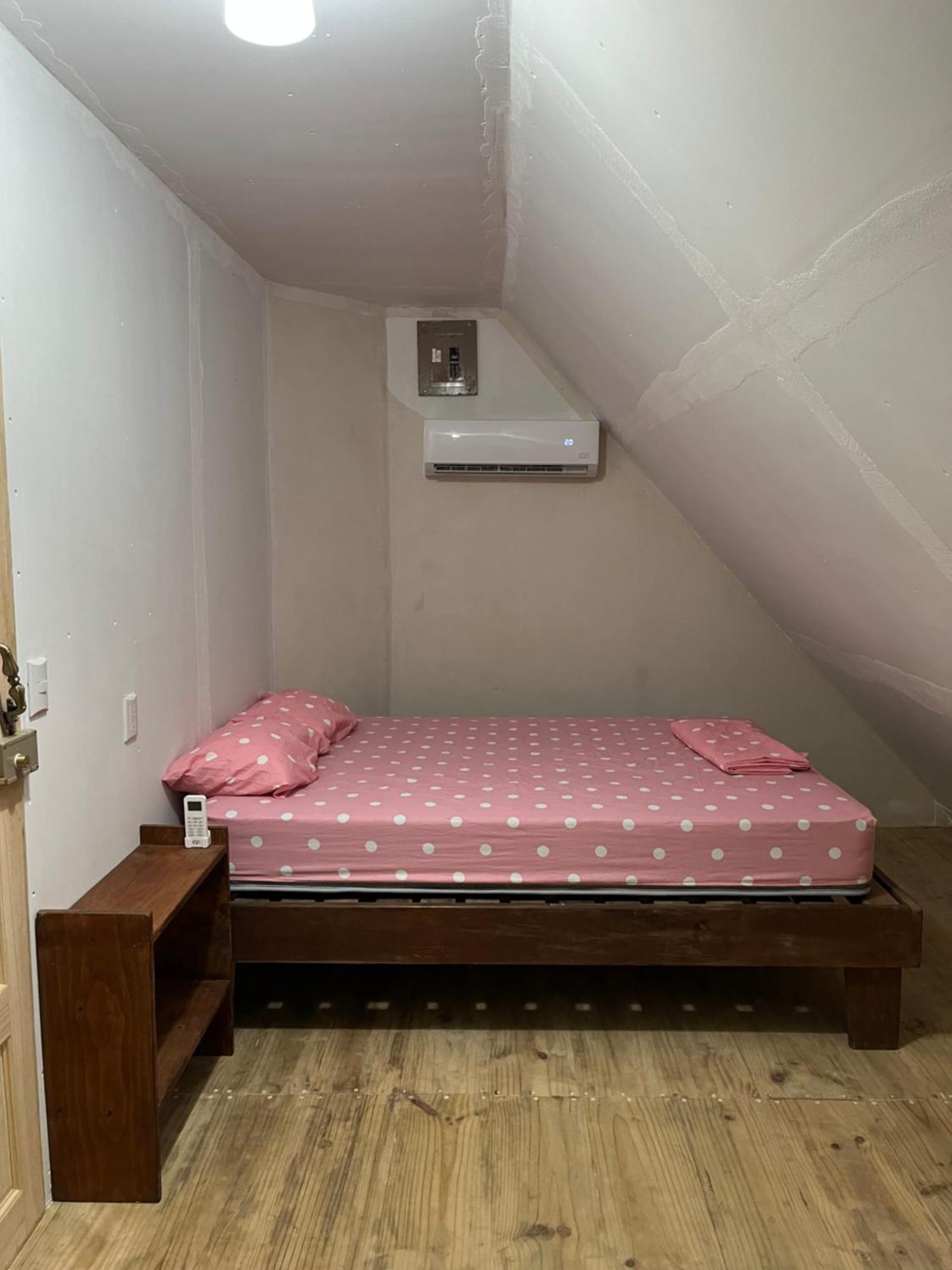 Hostel Tuanis Surf Camp Playa Santa Teresa  Экстерьер фото